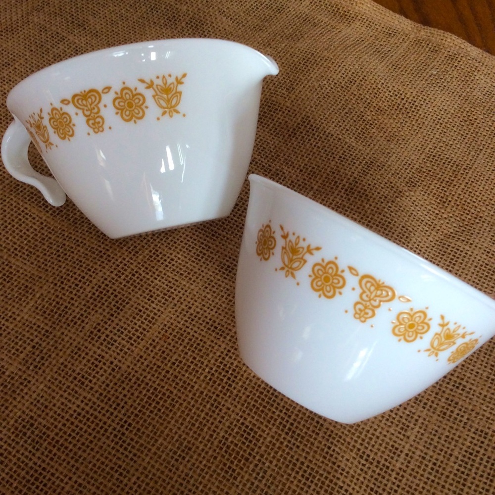EUC Retired Corelle Golden Yellow Butterfly Creamer & Open Sugar Bowl